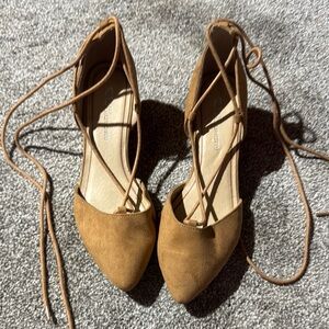 Chinese Laundry Tan Heels Elegant Design